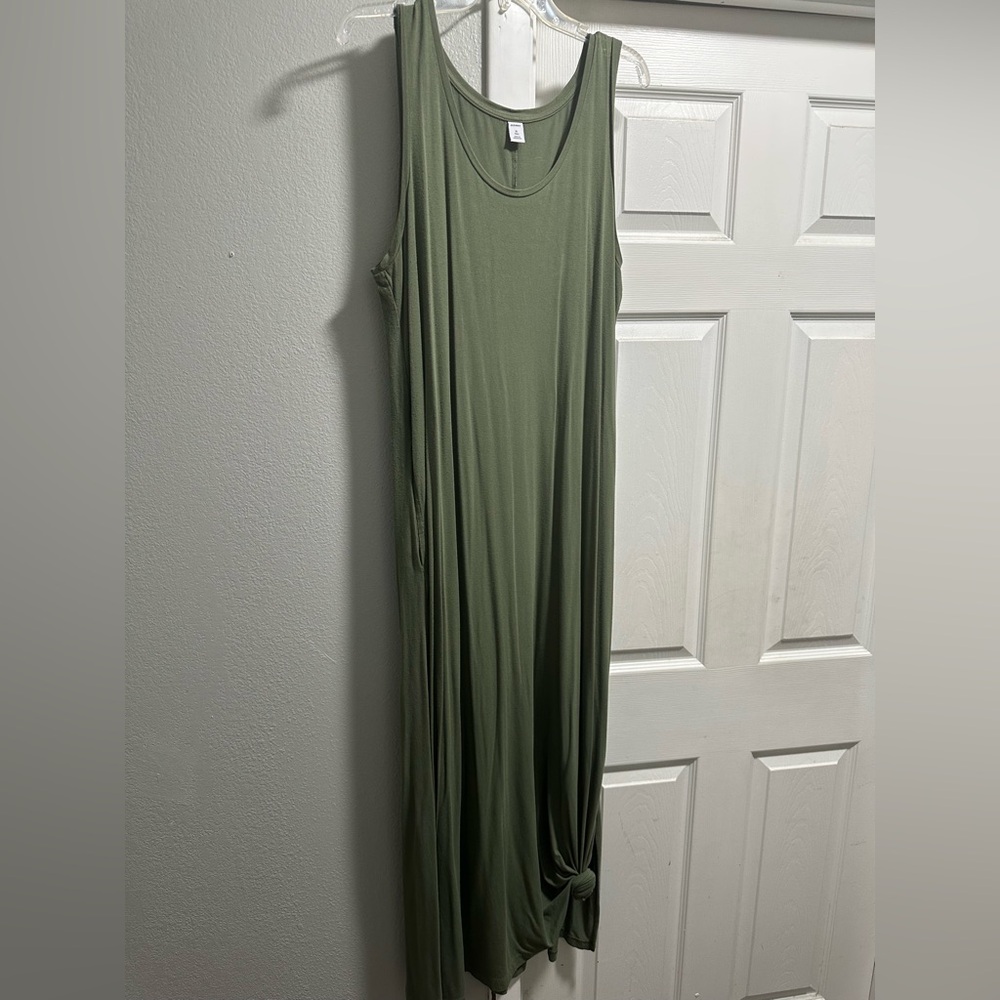 Old Navy Green Sleeveless Scoop Neck Sundress